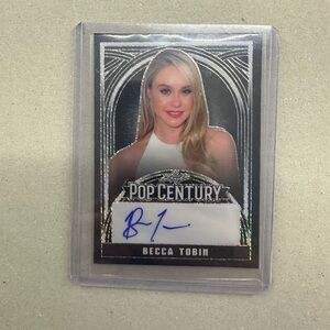 Actress Becca Tobin Leaf autograph card 2/3